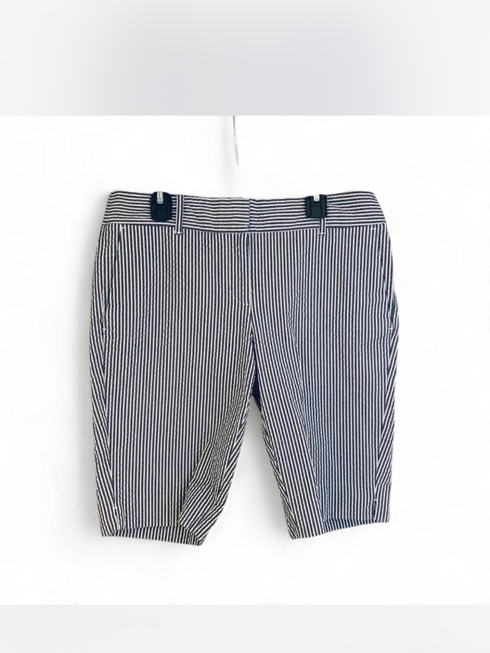 Preppy Coastal Grandma Ann Taylor Bluish Gray & White Striped shorts size 2